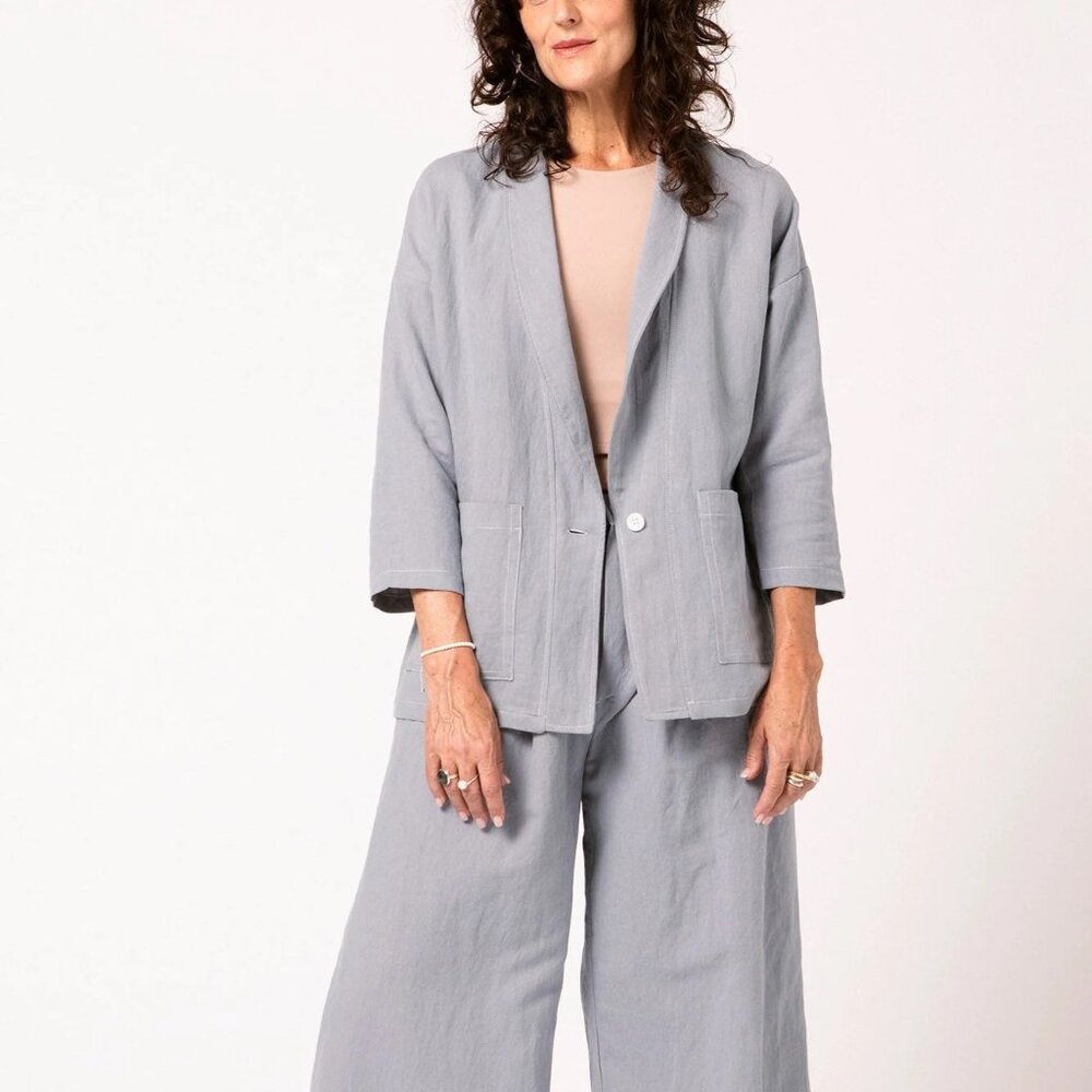 Allison Wonderland  Concrete Blazer - Shark